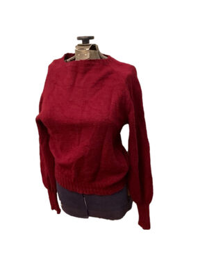 Burgundy raspberry colour knit pull over sweater medium